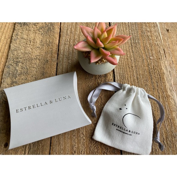 *Jihane* Hamsa Evil Eye Necklace - Picture 7 of 7